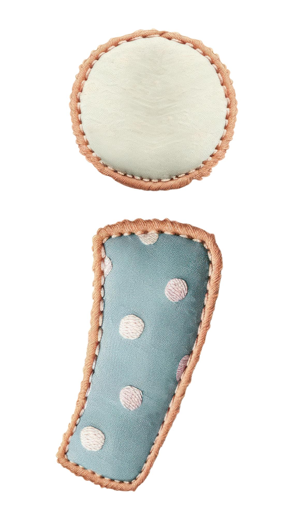 serie haftowanych patchy w pastelowych kolorach